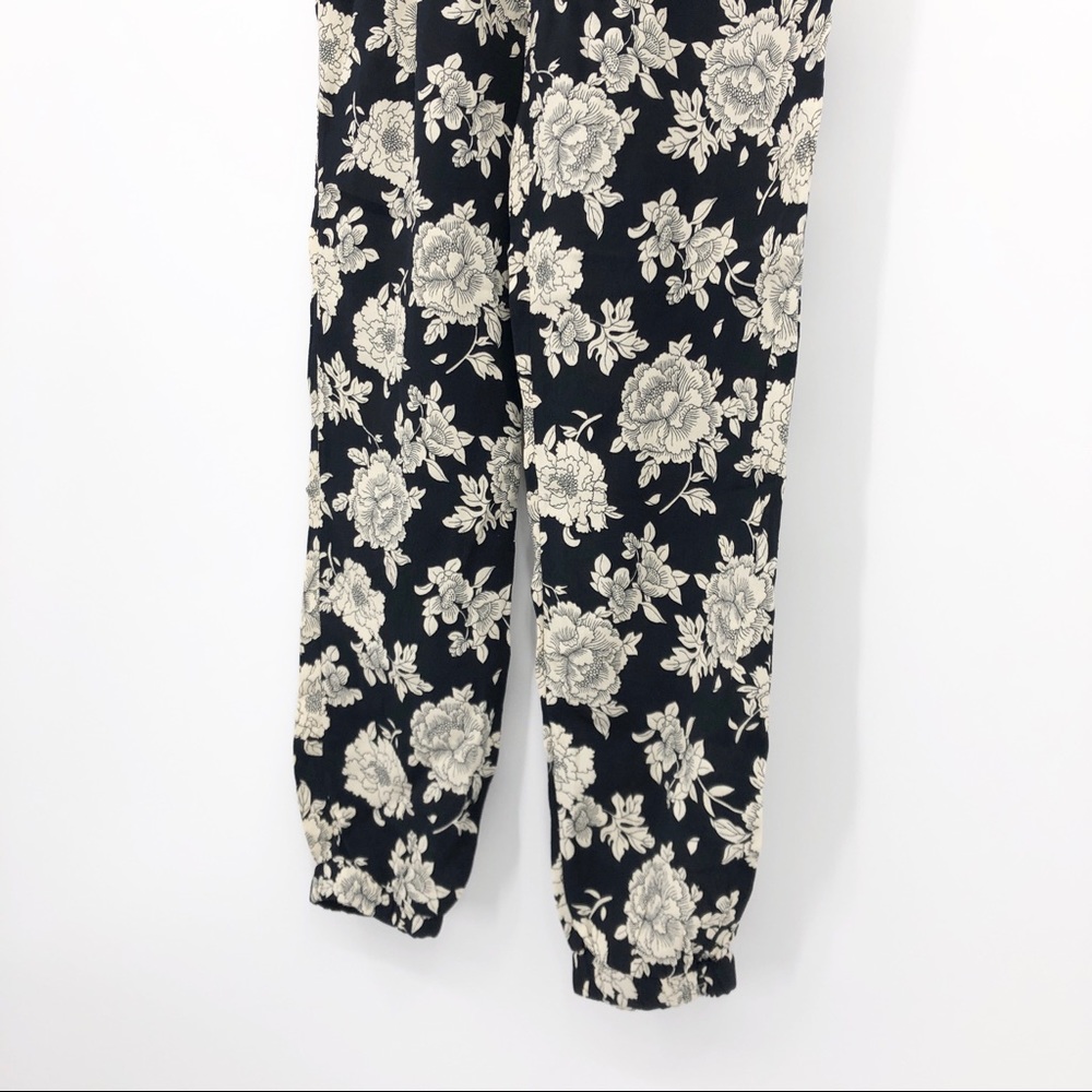 BRANDY MELVILLE Sushanna Floral Jogger Pant - Picture 4 of 13